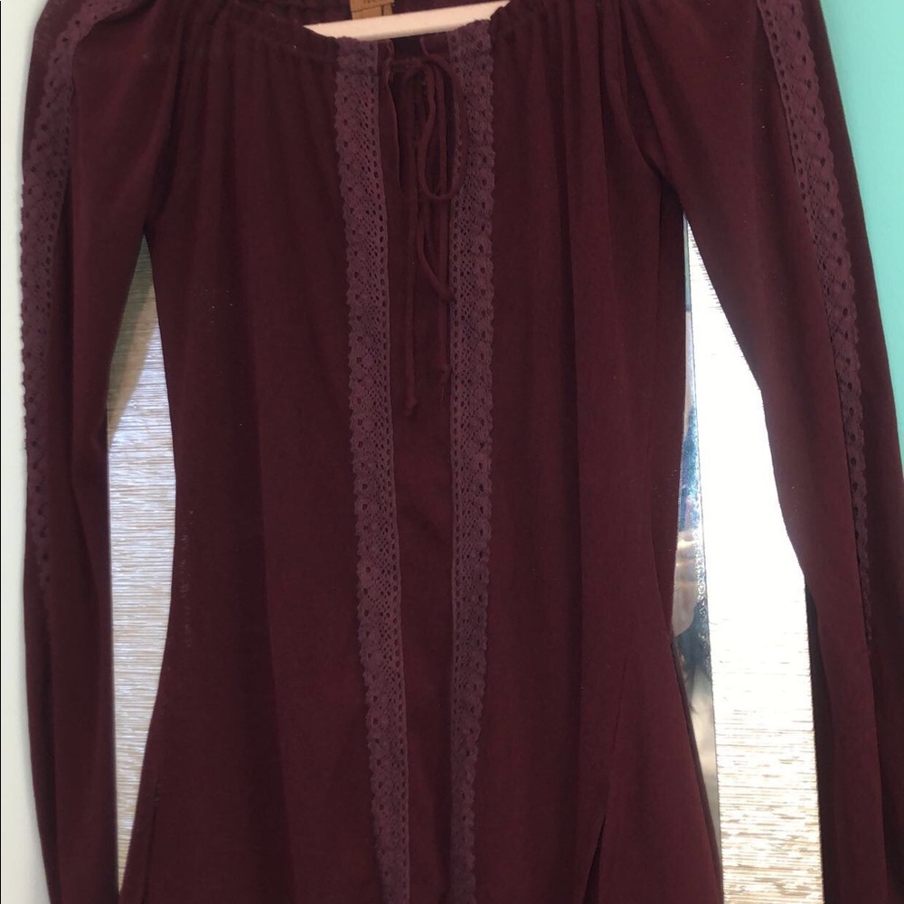 Small Arden B peasant shirt with flare arms